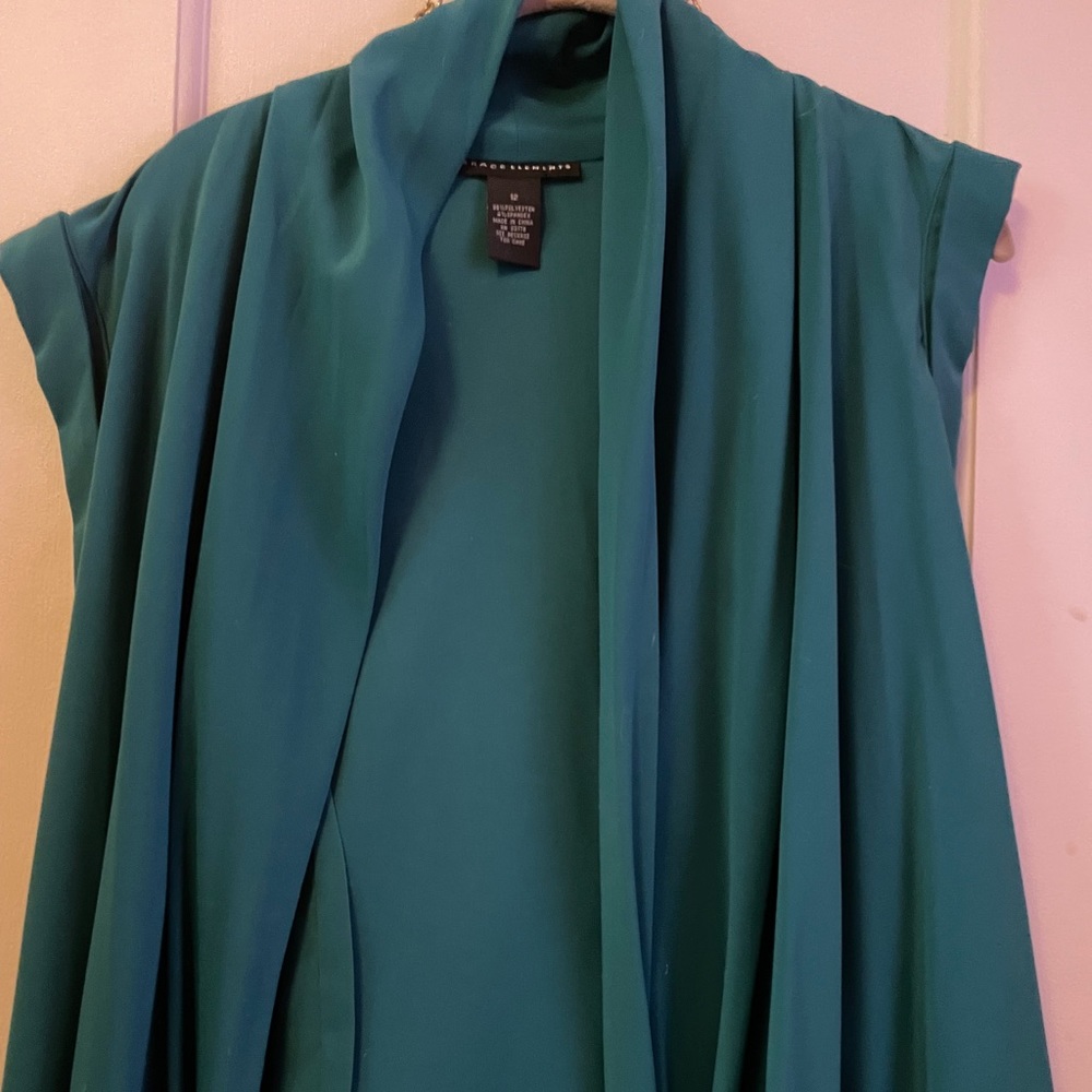 Macey’s Grace Elements wrap top; size 12